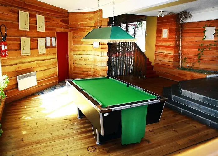 6 Personnes Proche Commerce Et Remontes Mecaniques