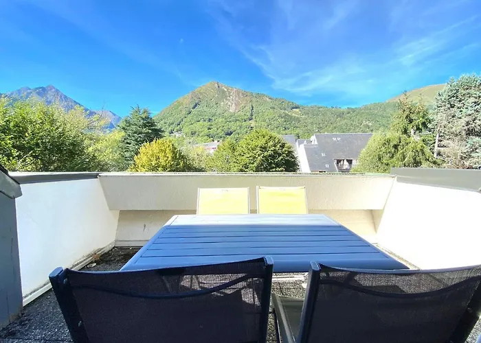 6 Personnes Proche Commerce Et Remontes Mecaniques Saint-Lary-Soulan